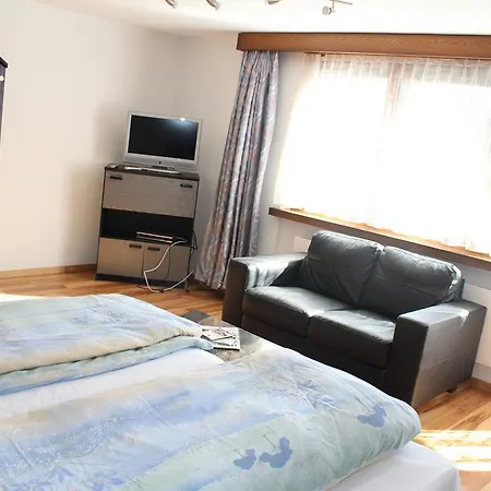 Silberdistel, Saastalstrasse 178 * ساس-غروند