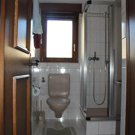 Silberdistel, Saastalstrasse 178 *